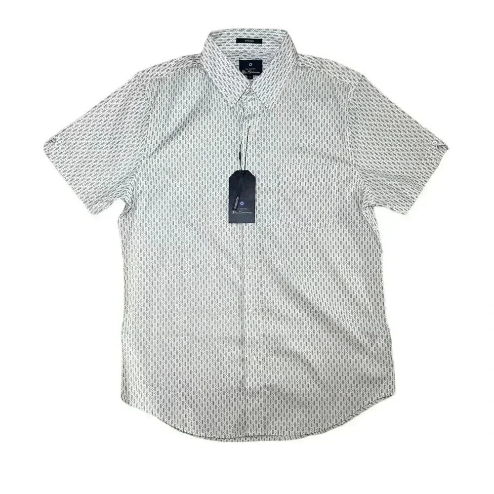 Ben Sherman white and navy short sleeve button down shirt sz S